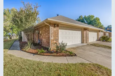 4206 Spring Meadow Lane, Flower Mound, TX 75028 - Photo 12