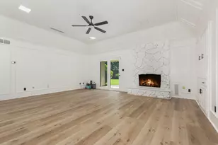 13426 Whispering Hills Dr, Dallas, TX 75243 - Photo 2