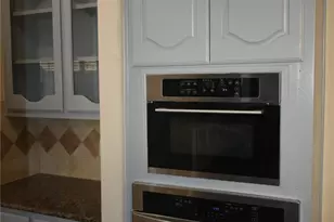 4831 King Harbor Ct, Grand Prairie, TX 75052 - Photo 12