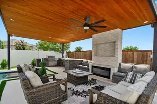 2124 Dublin Ct, McKinney, TX 75071 - Photo 6