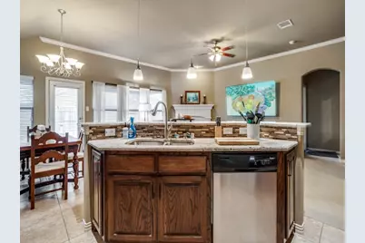 315 Crosscreek Drive, Princeton, TX 75407 - Photo 6