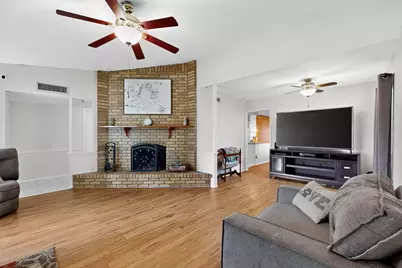 4324 Mesa View Drive, Mesquite, TX 75150 - Photo 4