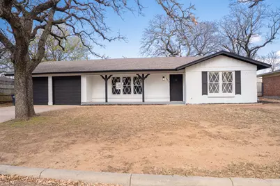 6229 Warrington Place, Fort Worth, TX 76112 - Photo 2