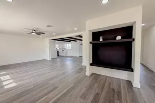 6229 Warrington Pl, Fort Worth, TX 76112 - Photo 4