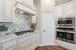 1421 Nighthawk Ln, Mansfield, TX 76063 - Photo 10