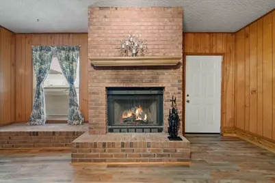 2305 Gilbert Circle, Arlington, TX 76010 - Photo 32
