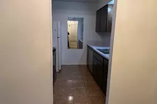 2725 Petersburg Dr, Arlington, TX 76014 - Photo 8