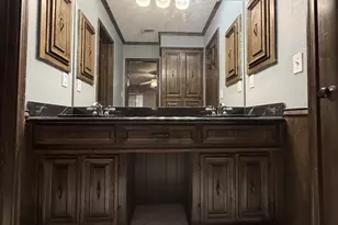 1200 E Franklin St, Hillsboro, TX 76645 - Photo 26