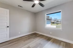 9610 Altacrest Dr, Dallas, TX 75227 - Photo 16