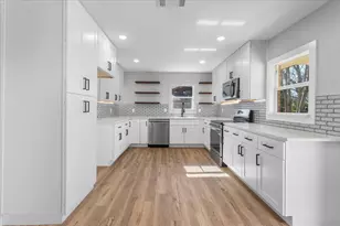 10129 Newcombe Dr, Dallas, TX 75228 - Photo 2