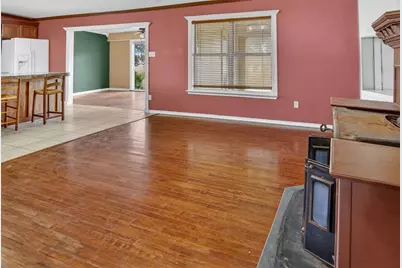 135 Lakeview Drive, Runaway Bay, TX 76426 - Photo 6