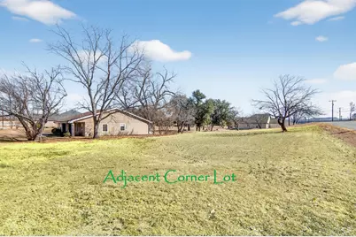 135 Lakeview Drive, Runaway Bay, TX 76426 - Photo 22