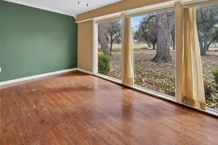 135 Lakeview Dr, Runaway Bay, TX 76426 - Photo 12