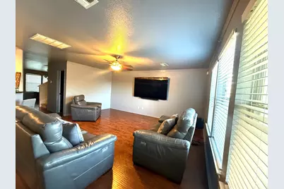 6845 Clarkridge Drive, Dallas, TX 75236 - Photo 10