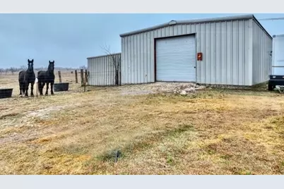 1010 Fm 85, Ennis, TX 75119 - Photo 32