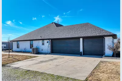 1010 Fm 85, Ennis, TX 75119 - Photo 4