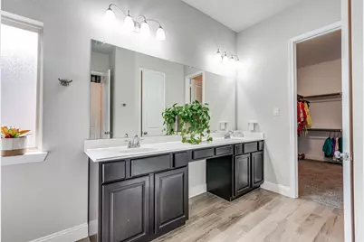 329 Valentino Way, Grand Prairie, TX 75052 - Photo 14