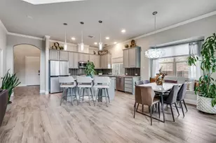 329 Valentino Wy, Grand Prairie, TX 75052 - Photo 6