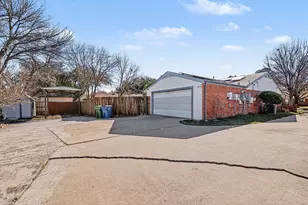 1525 Juniper Ln, Lewisville, TX 75077 - Photo 4