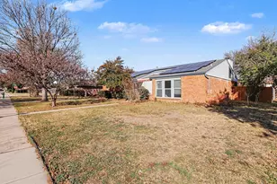 1525 Juniper Ln, Lewisville, TX 75077 - Photo 2