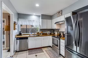 8049 Trimble Dr, Fort Worth, TX 76134 - Photo 12