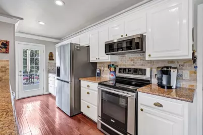 4912 Walnut Place Court, Granbury, TX 76049 - Photo 18