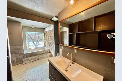 2000 Mill Creek Drive, Arlington, TX 76010 - Photo 20