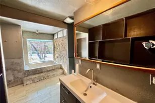 2000 Mill Creek Dr, Arlington, TX 76010 - Photo 20