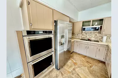 2000 Mill Creek Drive, Arlington, TX 76010 - Photo 12