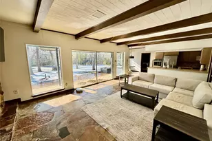 2000 Mill Creek Dr, Arlington, TX 76010 - Photo 10