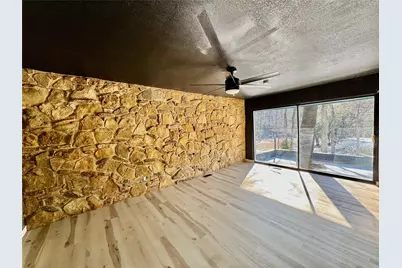 2000 Mill Creek Drive, Arlington, TX 76010 - Photo 18