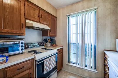 515 Guerin Drive, Arlington, TX 76012 - Photo 6