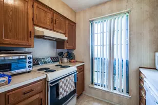 515 Guerin Dr, Arlington, TX 76012 - Photo 6