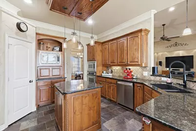 209 Lonesome Prairie Trail, Haslet, TX 76052 - Photo 10