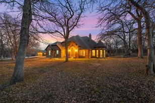 7401 Hilltop Dr, Fort Worth, TX 76108 - Photo 2