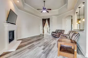 216 Florence Dr, Lewisville, TX 75056 - Photo 8