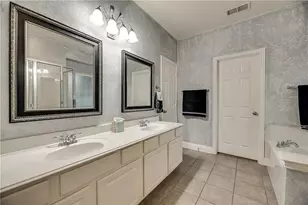 2703 Waterway Dr, Grand Prairie, TX 75054 - Photo 12