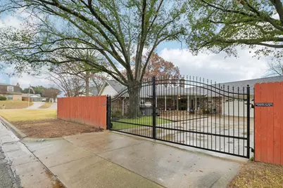 17 Lincolnshire Circle, Bedford, TX 76021 - Photo 38