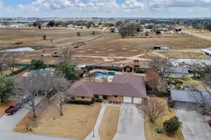 1061 Cherry Ln, Muenster, TX 76252 - Photo 6