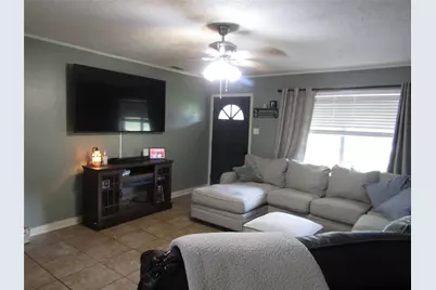 101 N Meadowbrook Drive, Overton, TX 75684 - Photo 6