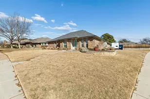 3700 Wingate Dr, Carrollton, TX 75007 - Photo 2