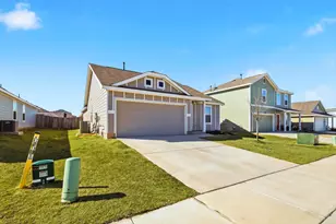 2928 Dora Dr, Fort Worth, TX 76119 - Photo 2