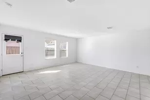 2928 Dora Dr, Fort Worth, TX 76119 - Photo 8