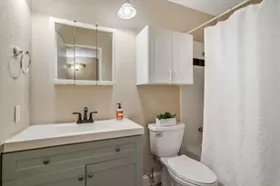 3418 Meadow Oaks Dr, Garland, TX 75043 - Photo 16