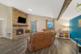 3418 Meadow Oaks Dr, Garland, TX 75043 - Photo 6