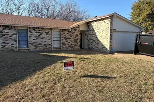 6441 Wakefield Rd, North Richland Hills, TX 76182 - Photo 2