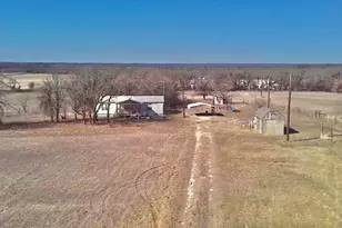 258 P R 2698, Alvord, TX 76225 - Photo 40