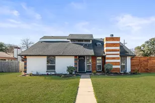 1302 Westwood Dr, Lewisville, TX 75067 - Photo 2