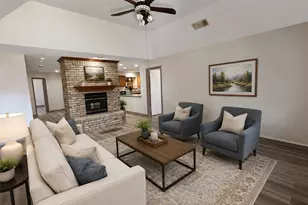 2015 Sandi Ln, Sachse, TX 75048 - Photo 2