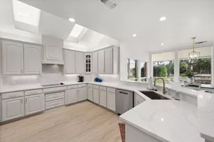 352 Leeward Cir, Azle, TX 76020 - Photo 16